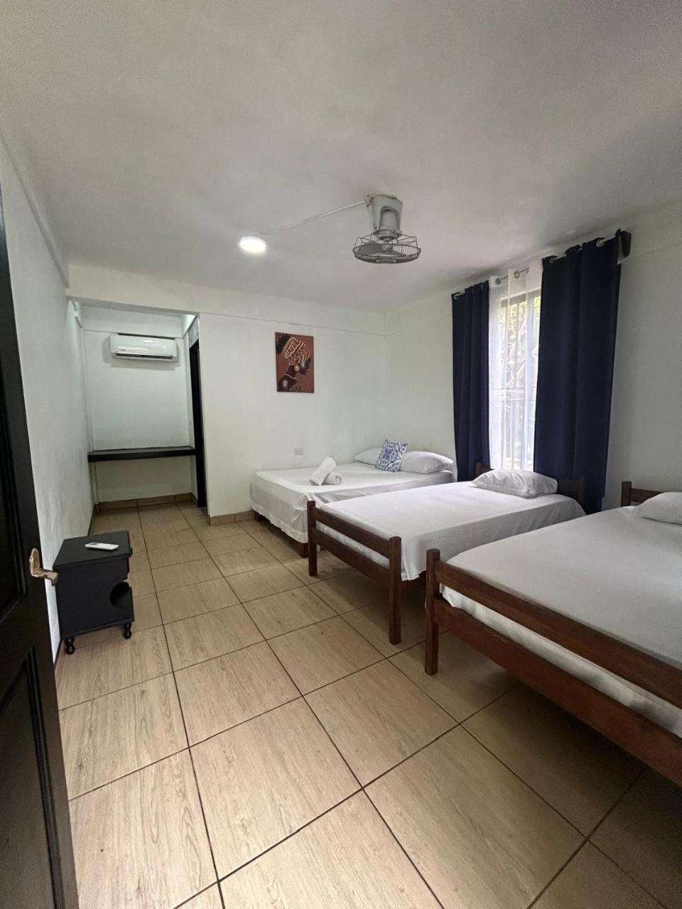 Los Amigos Jungle Hotel Tortuguero Szoba fotó